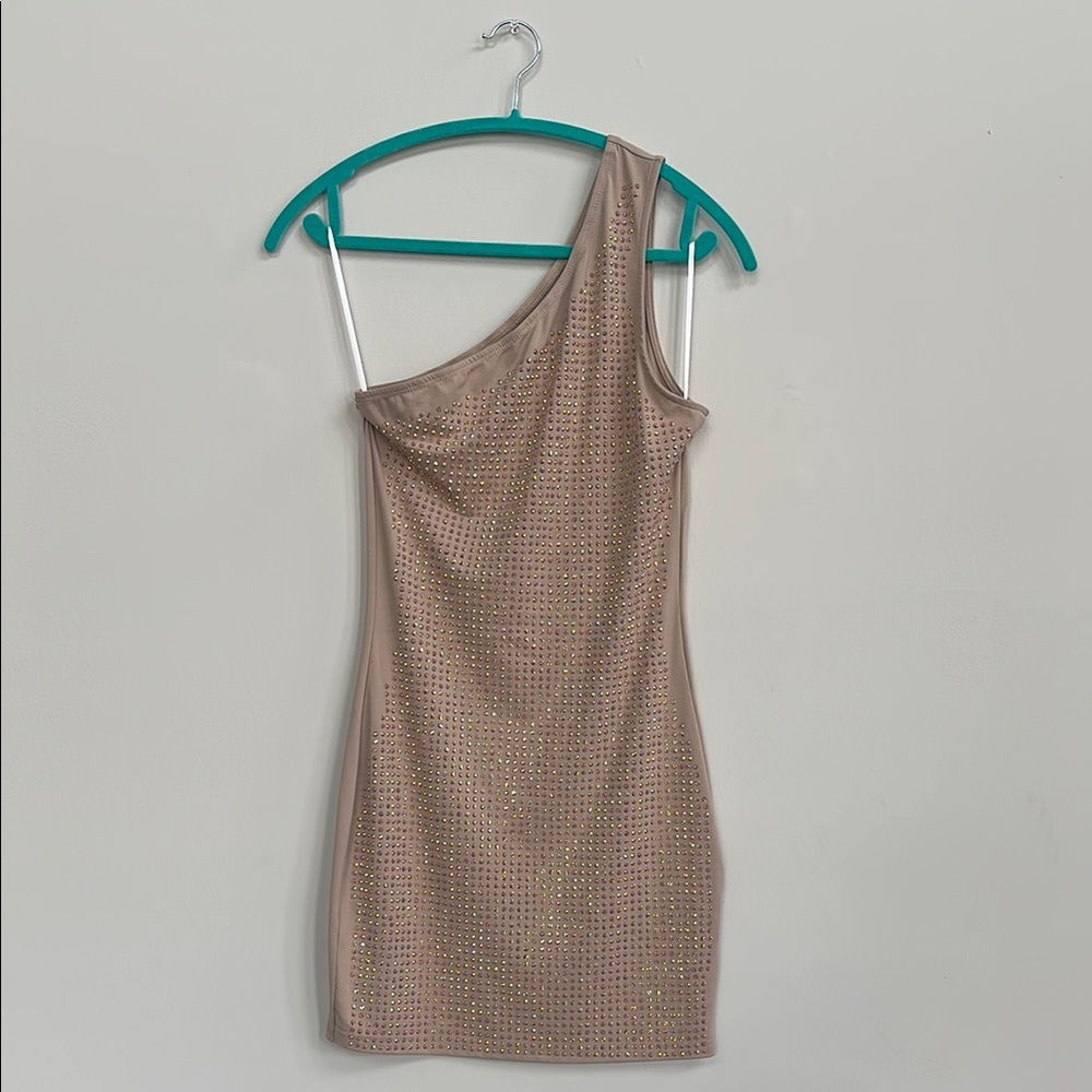 Elegant One-Shoulder Tan Dress